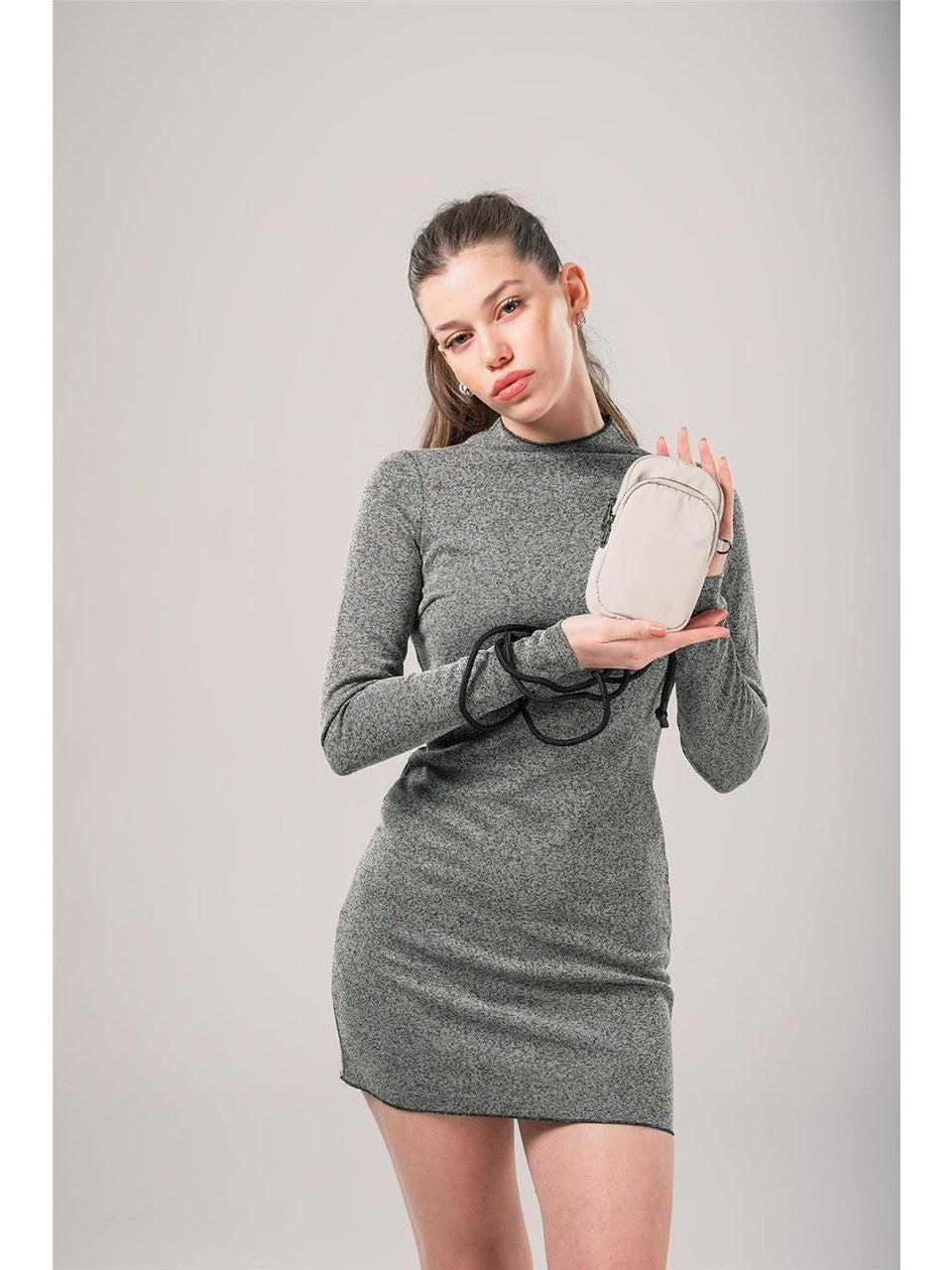 ÇÇS Kadın Çapraz Askılı Çanta 17739: Şıklığı Cebinde Taşı! 