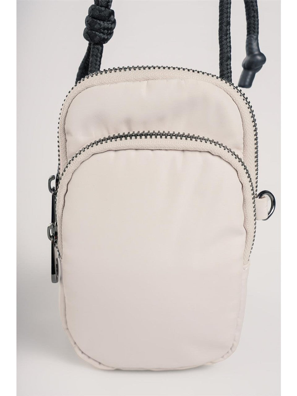 ÇÇS Kadın Çapraz Askılı Çanta 17739: Şıklığı Cebinde Taşı! 