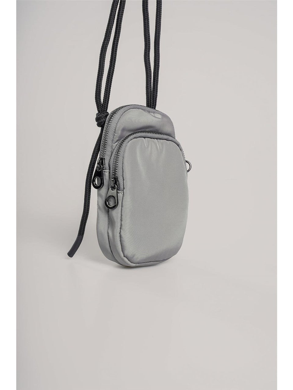 ÇÇS Kadın Çapraz Askılı Çanta 17739: Şıklığı Cebinde Taşı! 