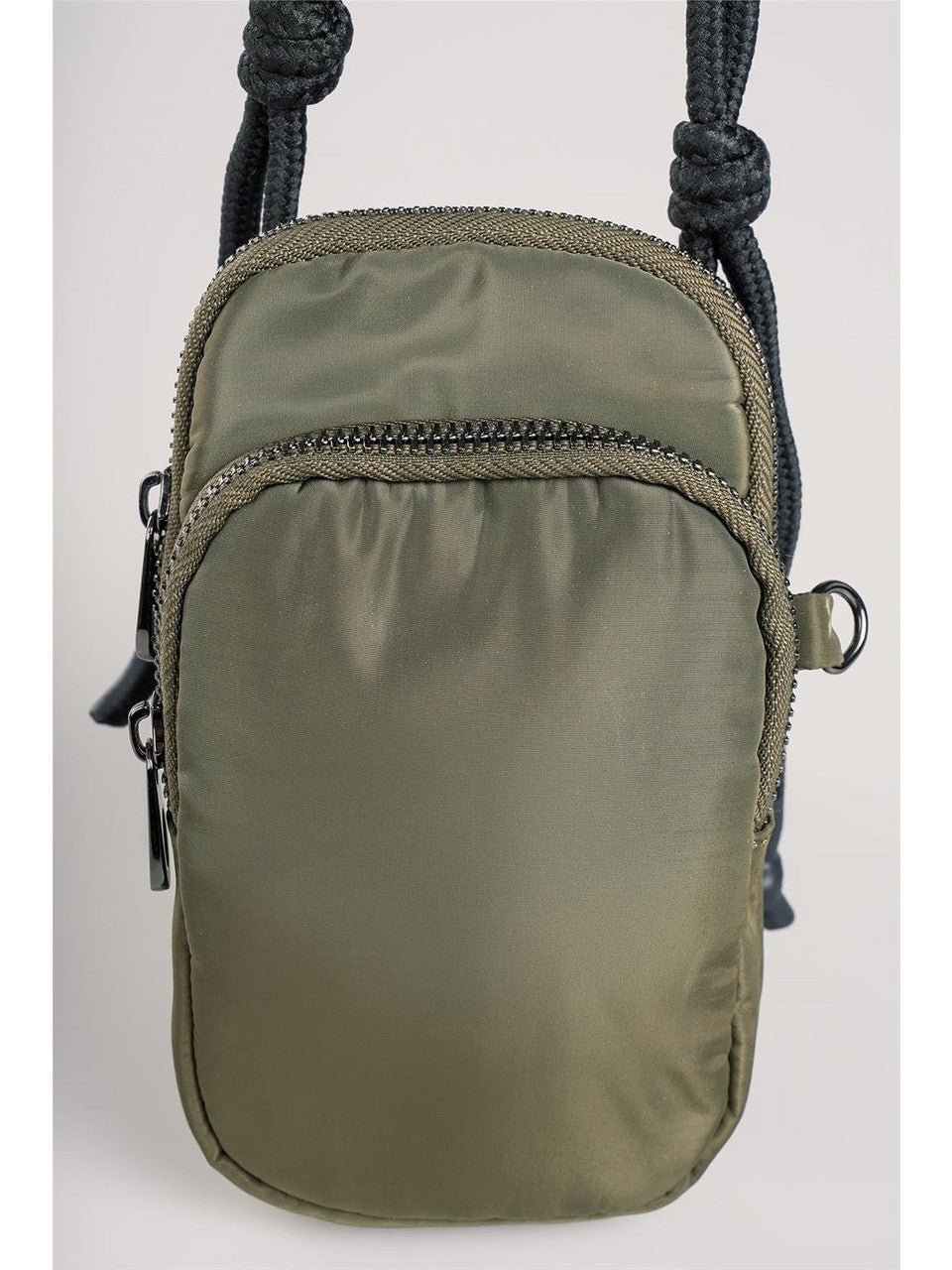 ÇÇS Kadın Çapraz Askılı Çanta 17739: Şıklığı Cebinde Taşı! 