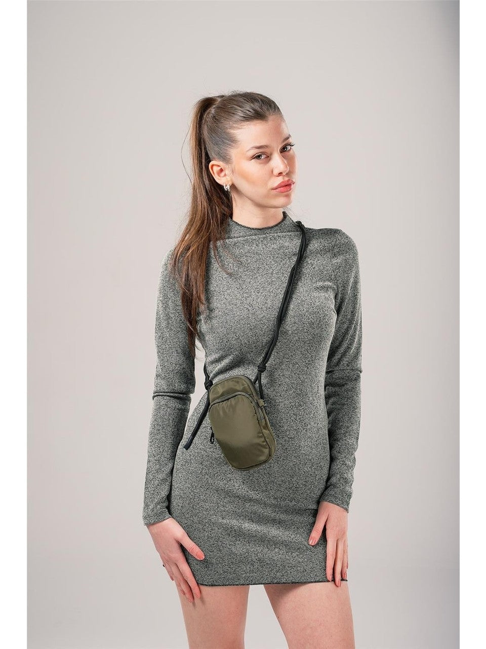 ÇÇS Kadın Çapraz Askılı Çanta 17739: Şıklığı Cebinde Taşı! 