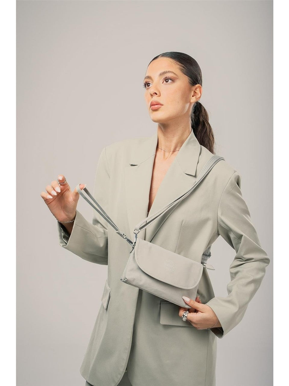 ÇÇS Kadın 17970 Omuz ve Kol çantası: Şıklık ve Çok Yönlülük 