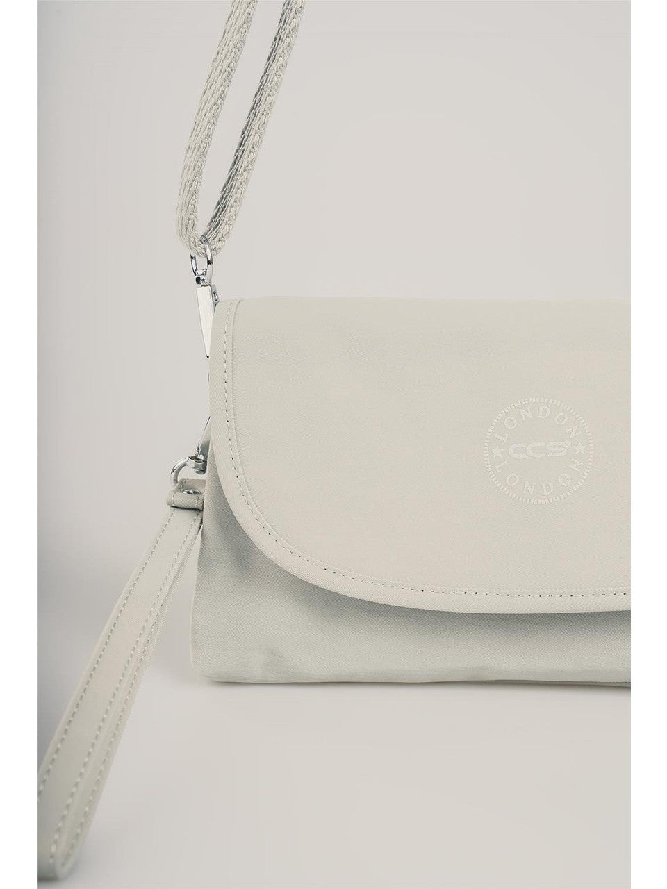 ÇÇS Kadın 17970 Omuz ve Kol çantası: Şıklık ve Çok Yönlülük 