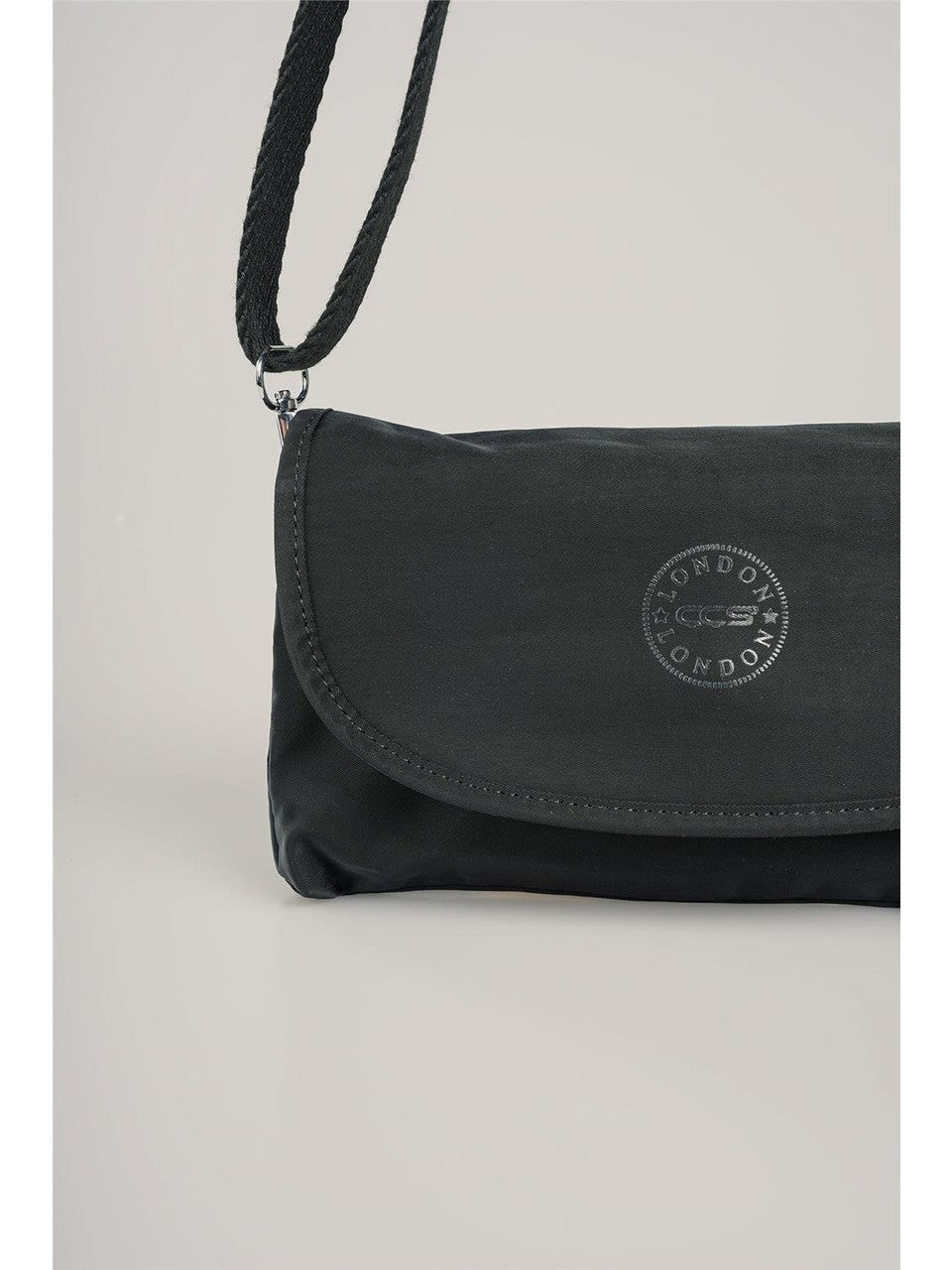 ÇÇS Kadın 17970 Omuz ve Kol çantası: Şıklık ve Çok Yönlülük 