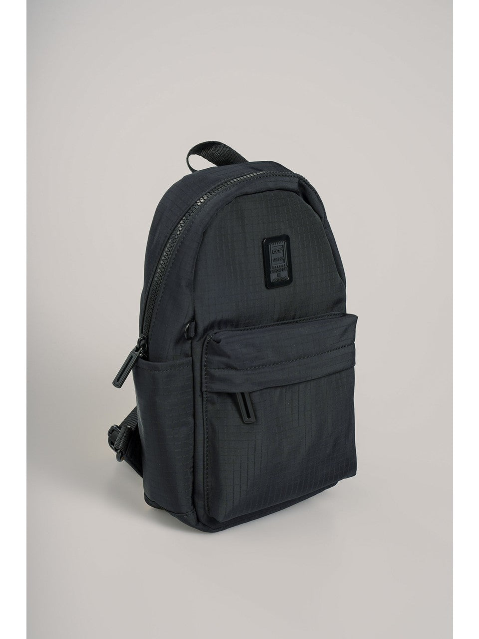 ÇSS 17987 ÇaprKadın az Çanta, hafif ve dayanıklı kumaş malzemesiyle