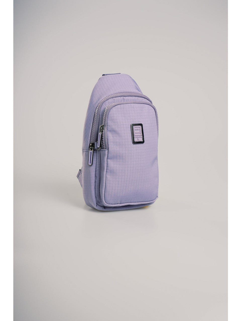 ÇÇS 17985 Kadın Çapraz Çanta: Şıklığı ve Fonksiyonelliği Bir Arada Sunar! 