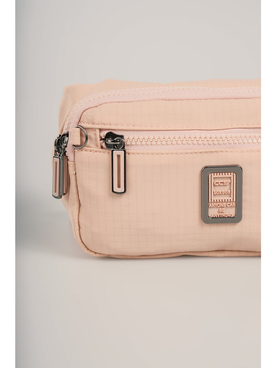 ÇÇS 17993 Kadın Çapraz Çantası Kompakt Tasarım, Maksimum Düzen